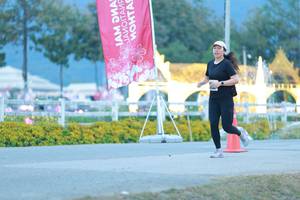 BIB: 
                            <button type="button" onclick="openModal(27850117)" class="btn btn-primary btn-sm float-right btn-popup" data-toggle="modal" data-target=".modal-high-quality">
                        <i class="fas fa-shopping-cart"></i> Add to Cart
                    </button>
                                            <button type="button" onclick="isThisMe(27850117, true)" class="btn btn-success btn-sm float-right btn-popup btn-isme hidden" data-toggle="tooltip" data-placement="bottom" title="นี่คือรูปของคุณใช่ไหม คลิกที่นี่เพื่อเอาเข้าอัลบั้ม">
                        <i class="fas fa-plus"></i> Add to album
                    </button>
                    <button type="button" onclick="isThisMe(27850117, false)" class="btn btn-warning btn-sm float-right btn-popup btn-isnotme hidden">
                        <i class="fas fa-ban"></i> Remove from album
                    </button>